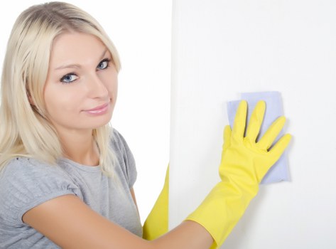 Quick response steps for fresh stain removal in Pentonville